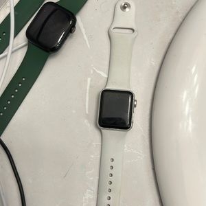 Apple Watch for sell nothing wrong got a charger and bands